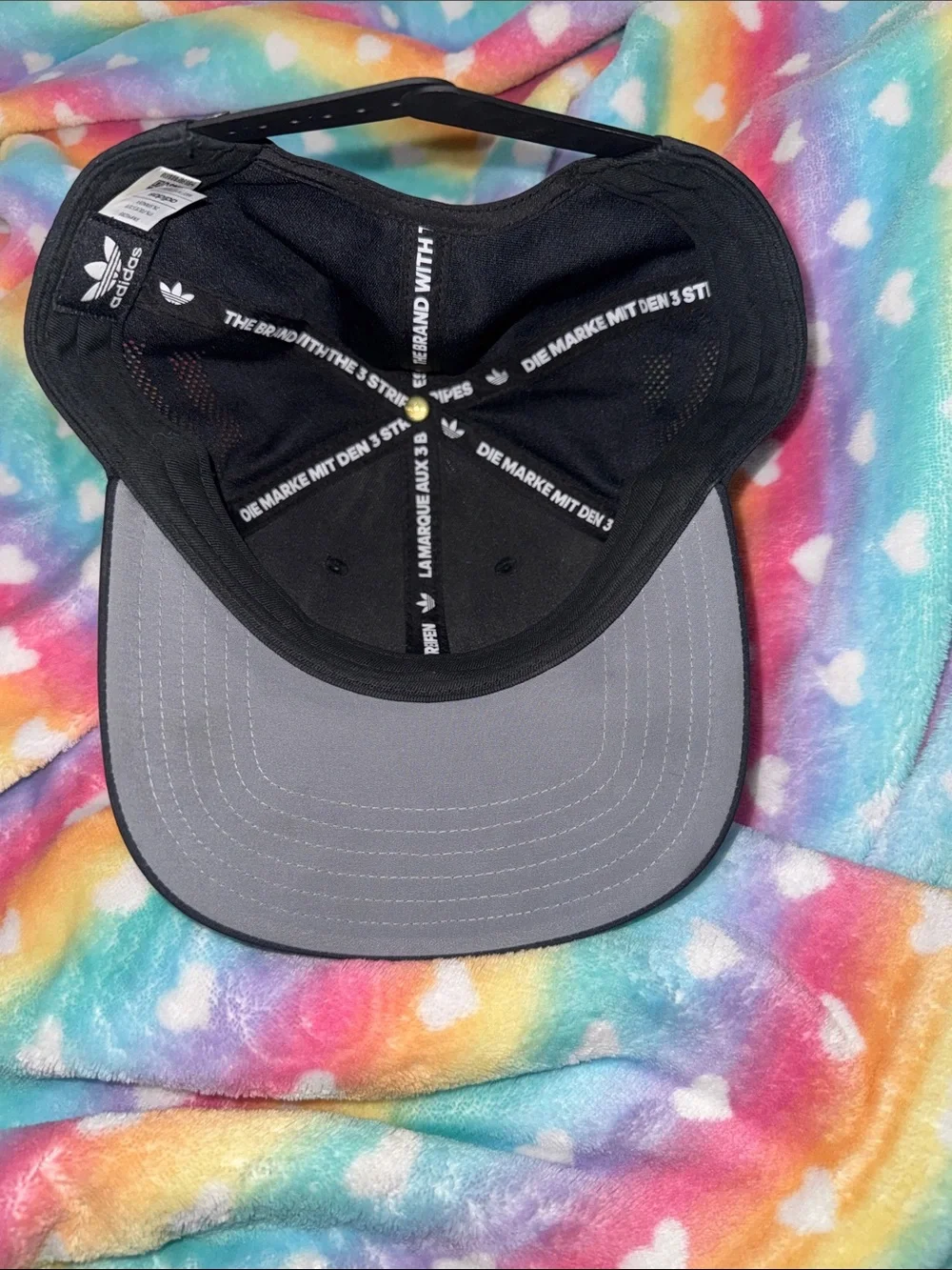 Adidas Black Baseball Hat with White Trefoil. New never worn, size medium!